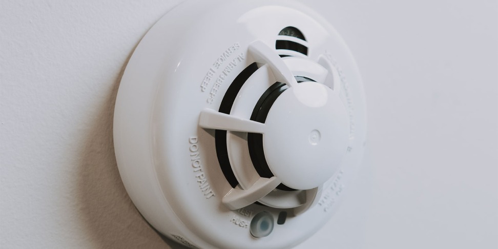 How to Stop Smoke Detector from Beeping?
