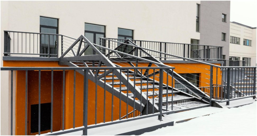 Improving Your New Custom Home with Exquisite Iron Railings